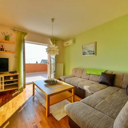 Apartment Zeljka-2 By Interhome